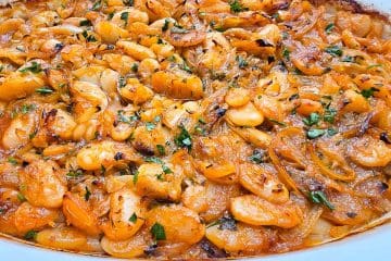 gigantes plaki-greek butter beans casserole