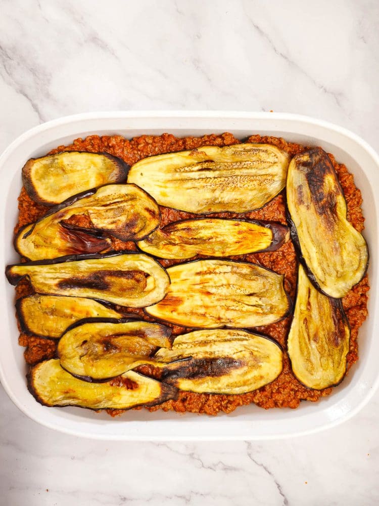 Muskaa Moussaka (Minced Beef, Eggplant and Potato Bake) - mum's Greek recipes