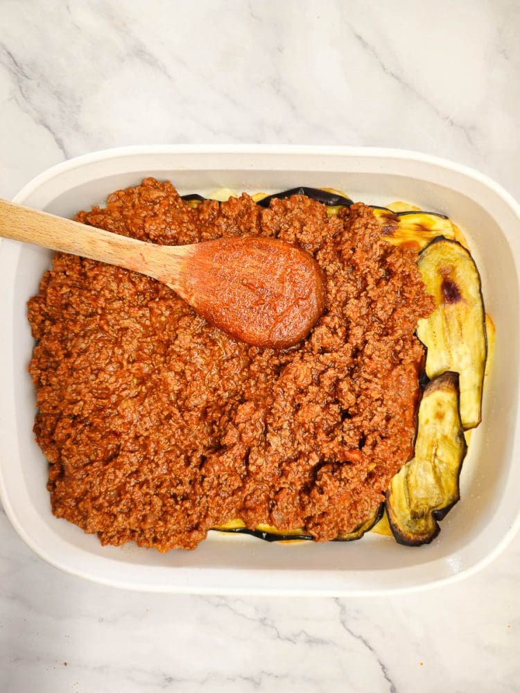 Muskaa Moussaka (Minced Beef, Eggplant and Potato Bake) - mum's Greek recipes