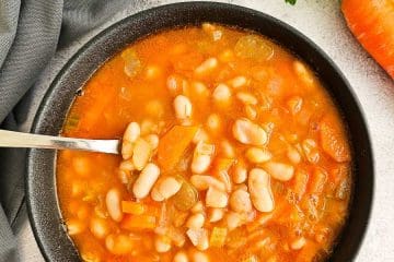 Fasolatha (White Bean Soup) - mum's Greek recipes