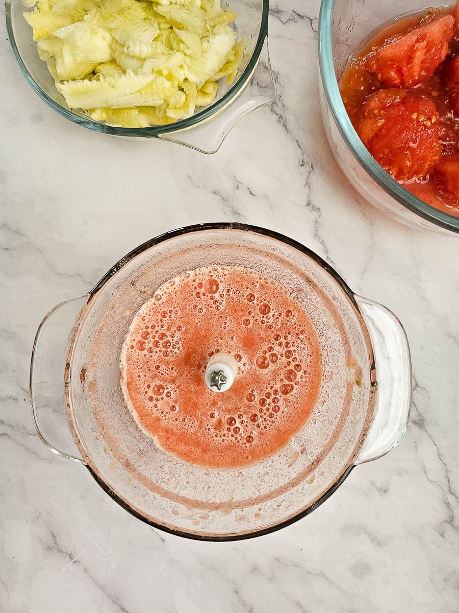 processing tomatoes in food processor