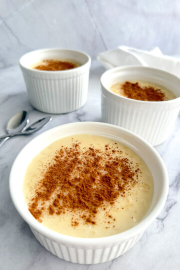 rizogalo - rice pudding in a bowl