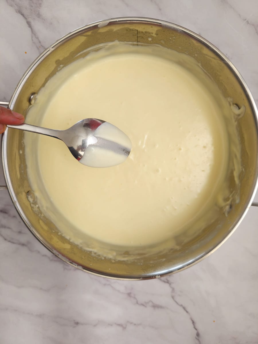 bechamel in pot coat back of spoon