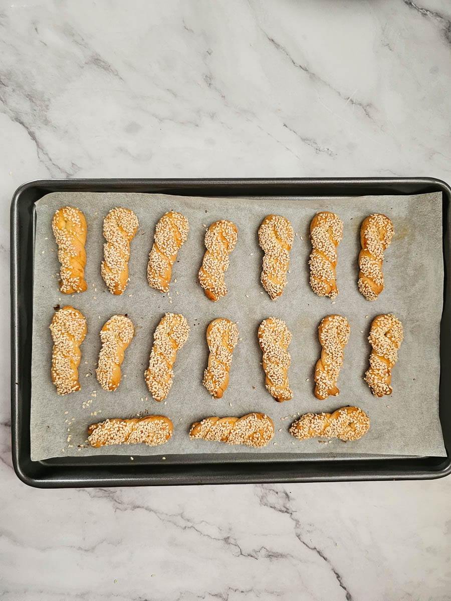 koulourakia on baking tray after baking