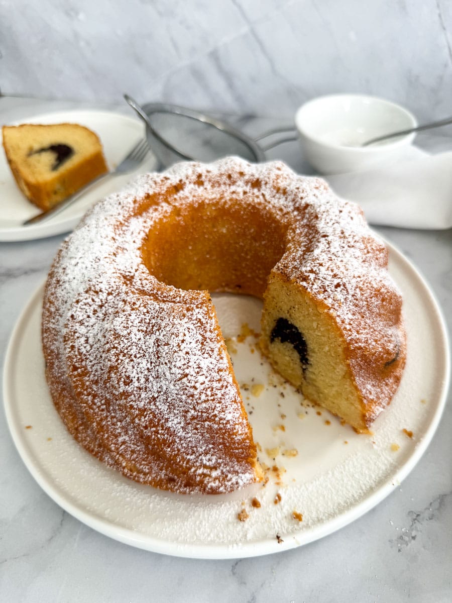 yogurt cake on a plate
